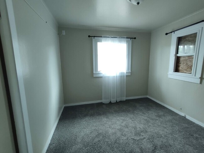 Foto del edificio - Cute Two Bedroom Home With Partly Fence Ba...