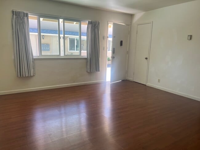 Building Photo - 1737 Noranda Dr