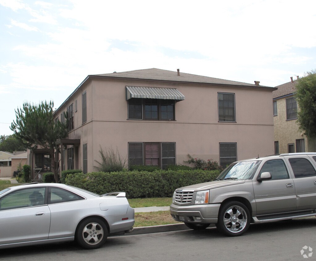 Primary Photo - 4566-4574 N Banner Dr