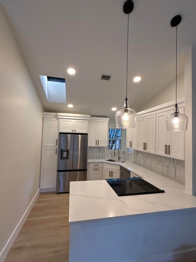 Foto del edificio - 5127 Coronado Ridge