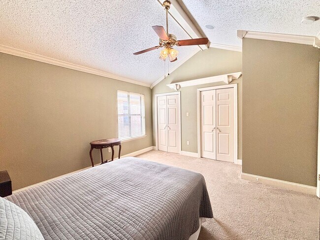 Foto del edificio - Furnished Condo with Community Pool and Ac...