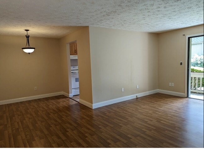 Building Photo - 25 Amato Dr