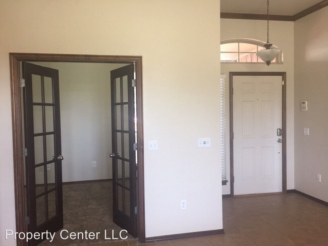 Foto del edificio - 3 br, 2 bath House - 413 N. Shannon Way