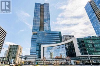 Building Photo - 5 Sheppard Ave E