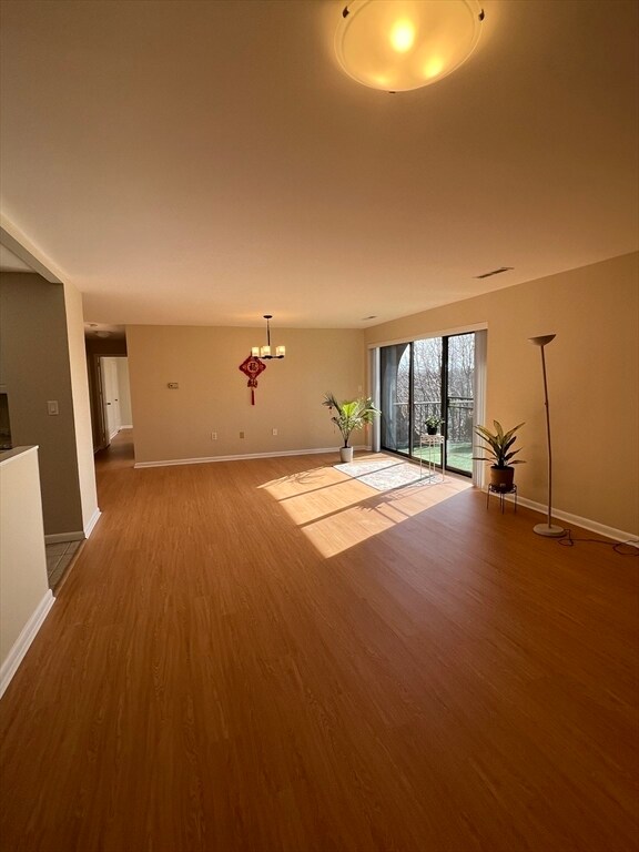 Foto del edificio - 1002 Paradise Rd