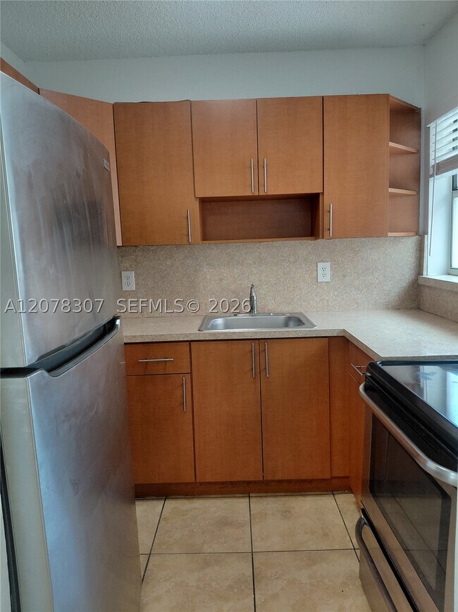 Foto del edificio - 5461 W 24th Ave