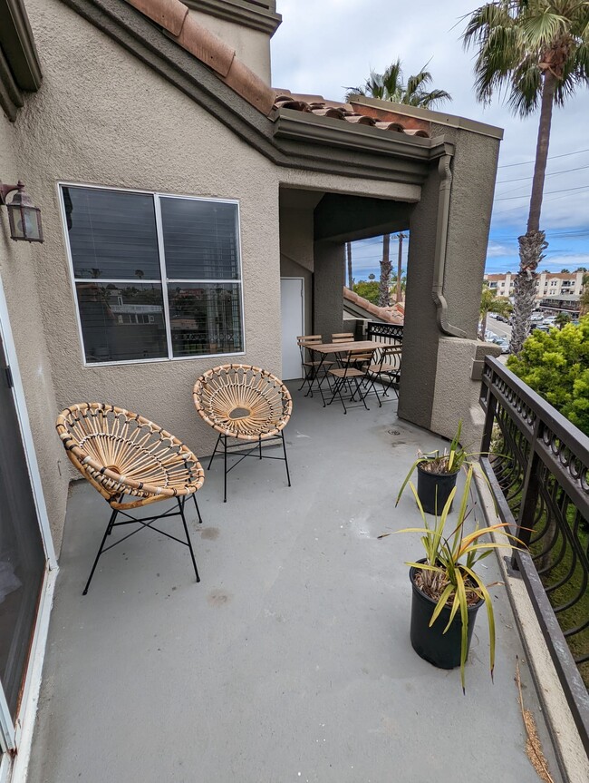 Patio - 430 Lake St