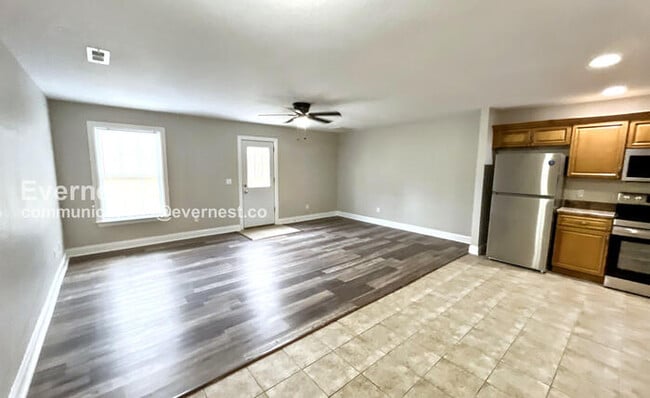 Foto del edificio - 162 Brown Estates Dr