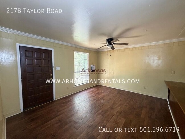 Foto del edificio - 217 Taylor Rd