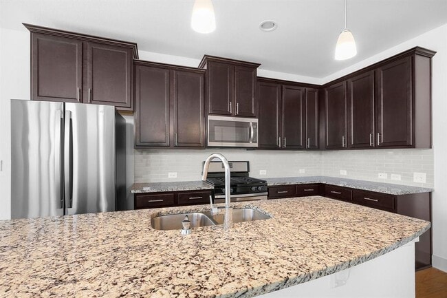 Building Photo - 7208 Bertram Ct