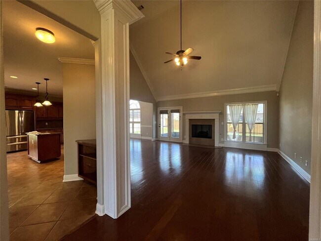 Foto del edificio - 532 Overton Dr