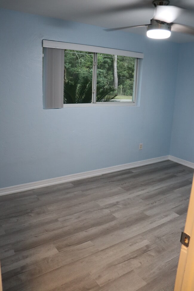 Building Photo - 1710 NW 55th St