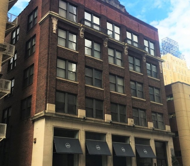Building Photo - Six North Sixth