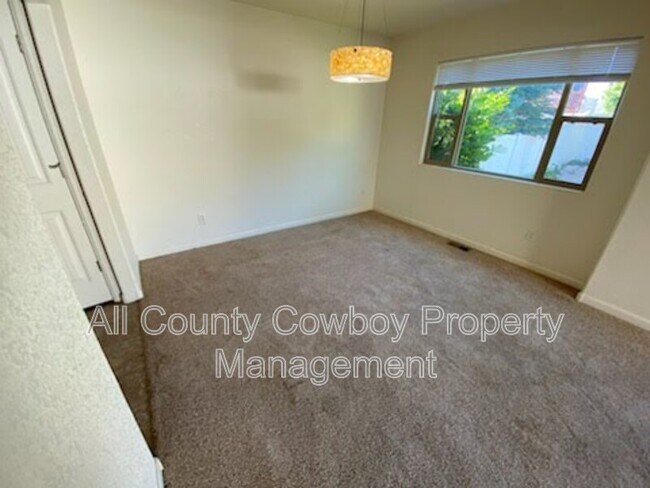 Building Photo - 6962 Wild Bill Ct.