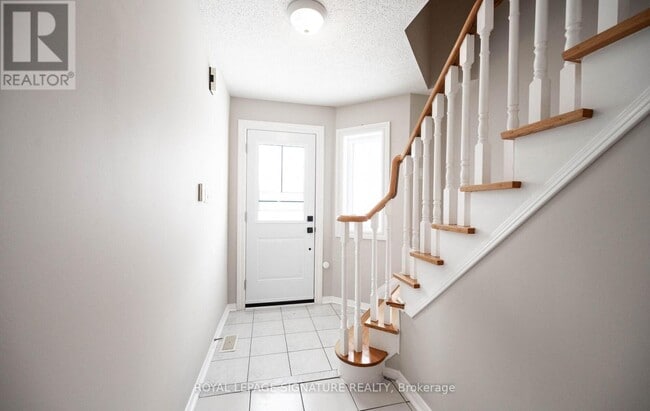 Building Photo - 455 Apache Ct