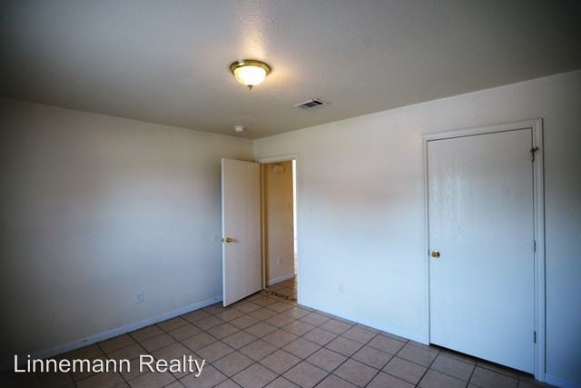 Foto del edificio - 1810 Aztec Trce