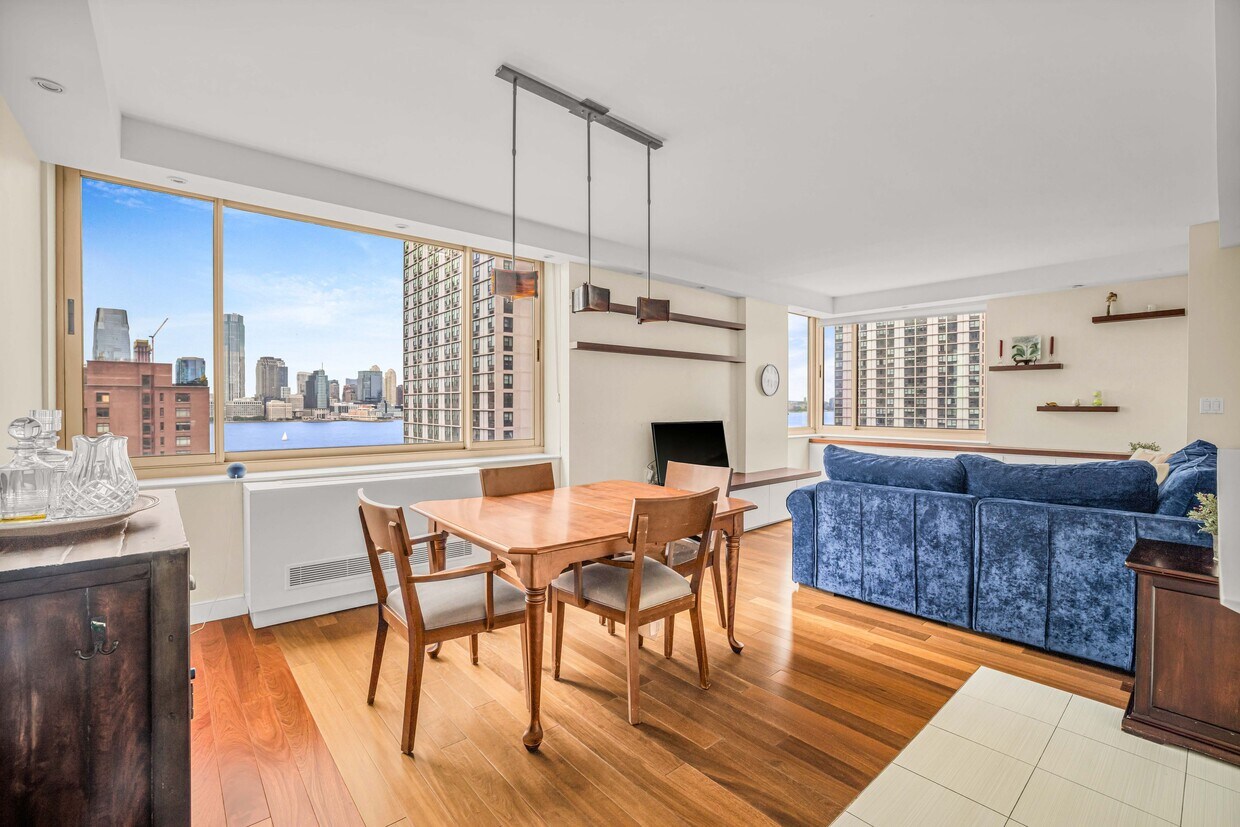 Foto principal - 250 S End Ave