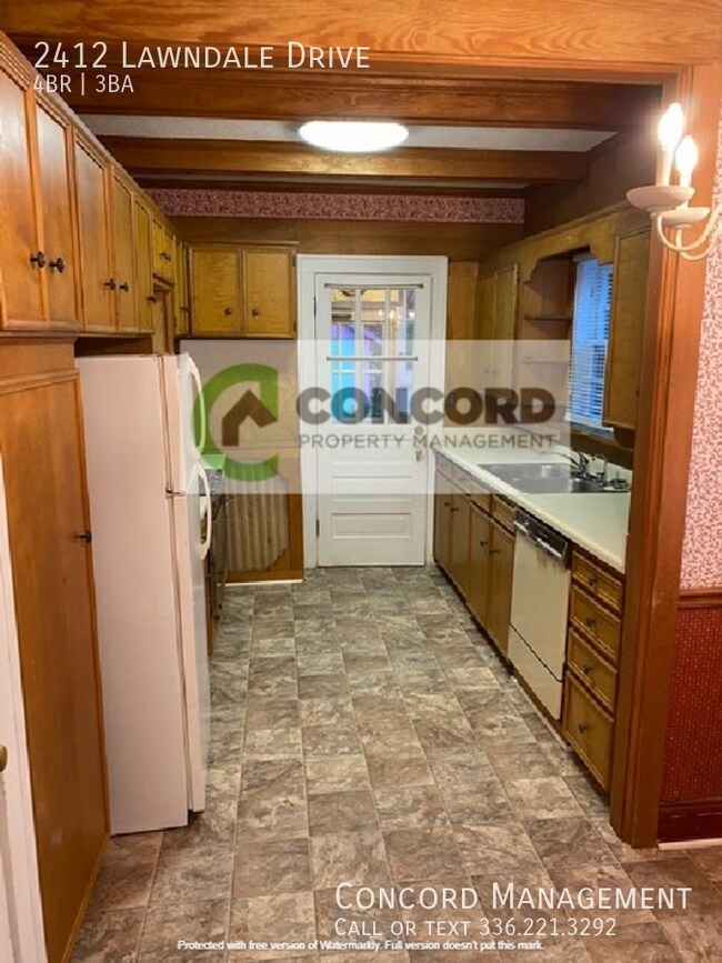 Foto del edificio - 2412 Lawndale Dr