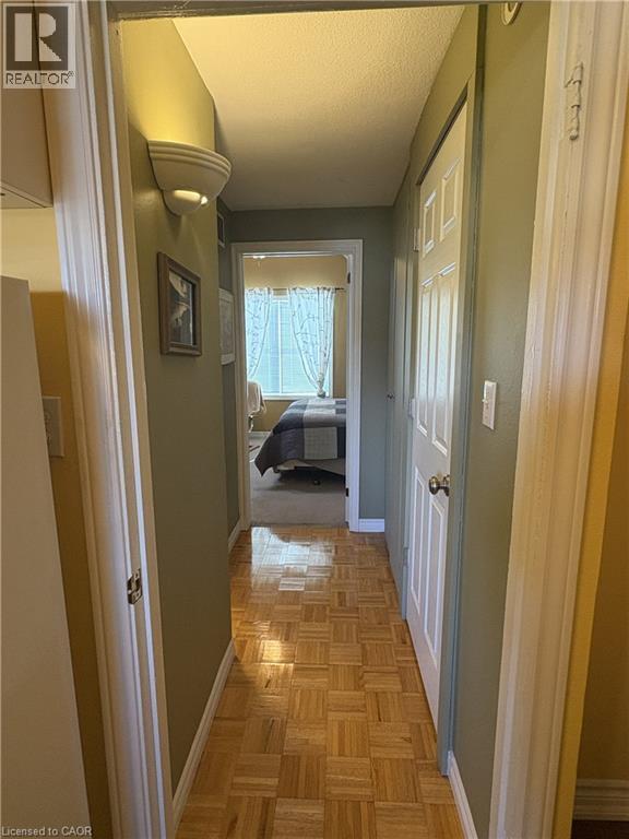 Building Photo - 250 E 27th St