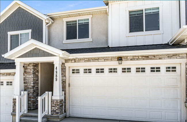 Building Photo - 4889 Spire Wy