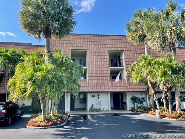 Building Photo - 3100 SE Pruitt Rd