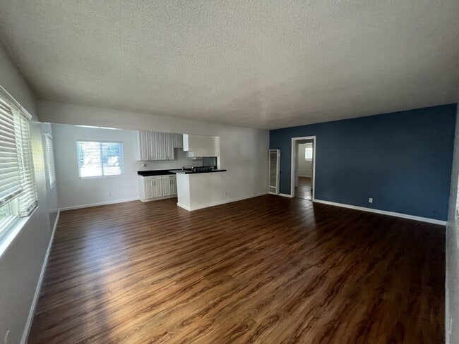 Building Photo - 4635 N Bellflower Blvd