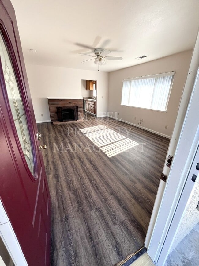 Foto del edificio - No Deposit