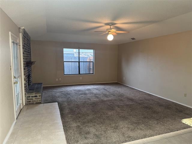 Foto del edificio - 662 Clover Ln