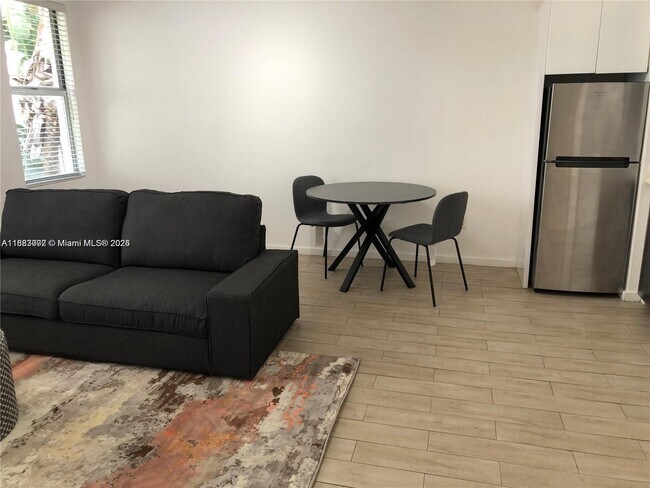 Foto del edificio - 1611 Meridian Ave