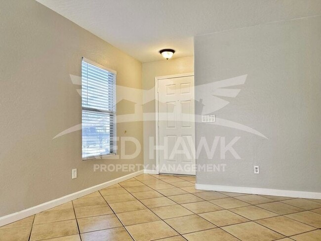 Building Photo - 2701 E Bagdad Rd