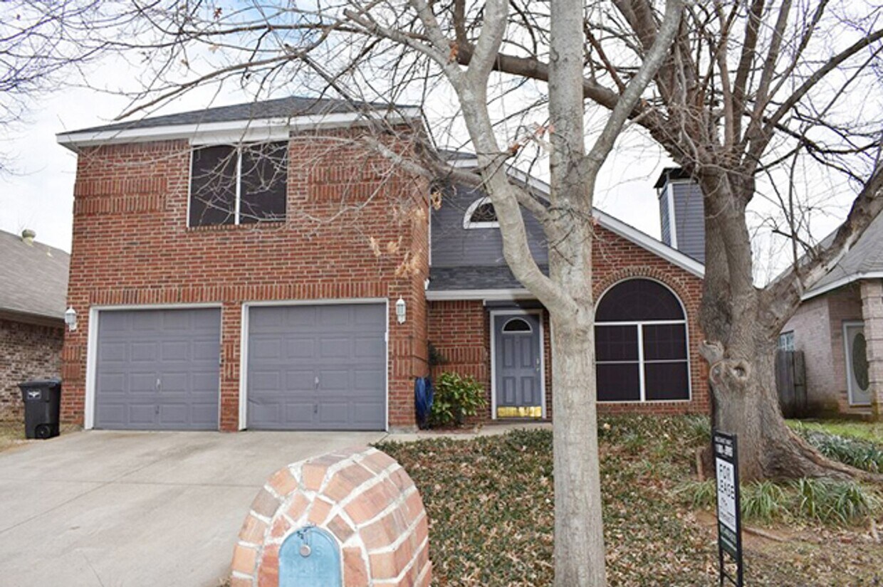 Lovely 3-2-2 in Ft. Worth in Desirable Loc... - Lovely 3-2-2 in Ft. Worth in Desirable Loc...