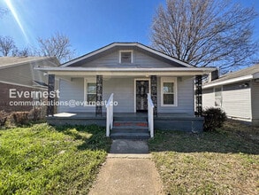 Building Photo - 749 Bey St