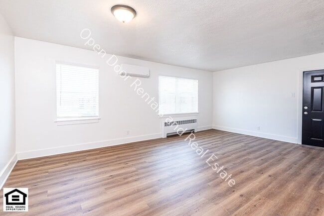 Foto del edificio - 1823 Griswold Dr