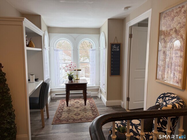 Foto del edificio - 48 Wrights Crossing Rd