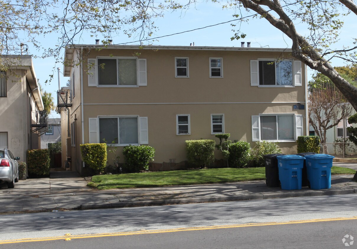 Building Photo - 1432 El Camino Real