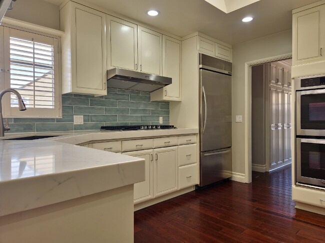Foto del edificio - 1219 Essex Ln