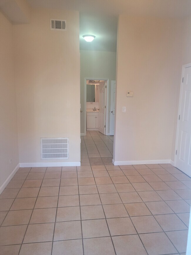 Foto del edificio - 2744 W 18th St