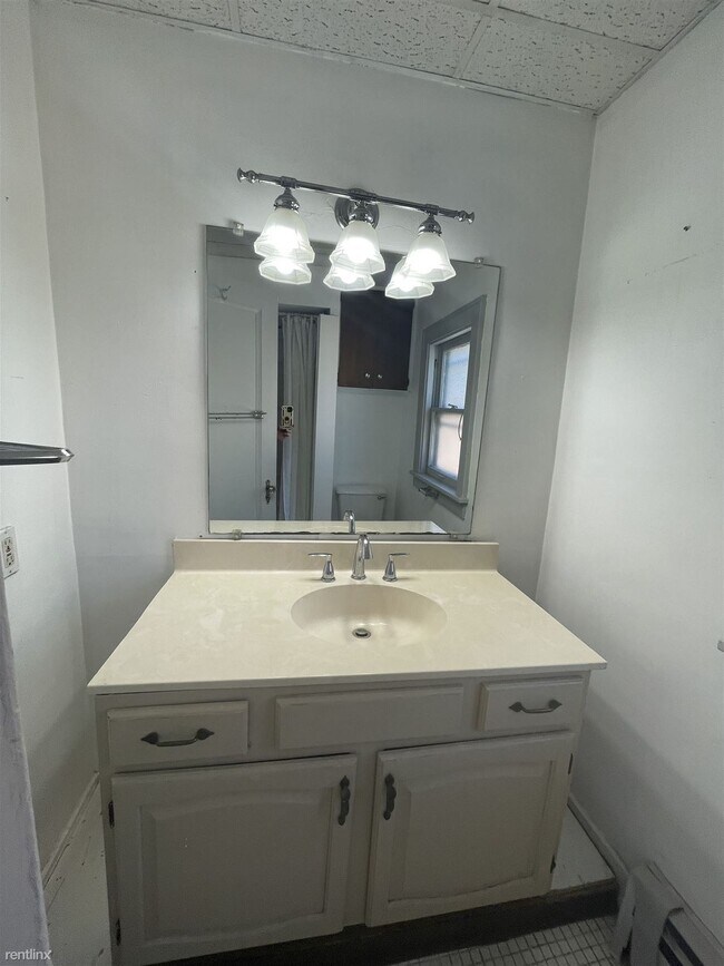 Building Photo - 1 br, 1 bath 4plex - 515 S Westnedge Ave A...