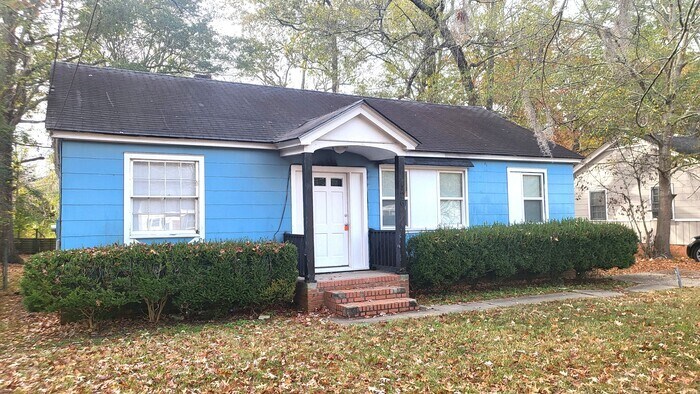 Foto principal - For Rent: Renovated Three Bedroom House in Sumter SC!