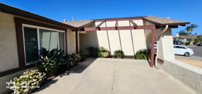 Building Photo - MIRA MESA / SAN DIEGO - Nice 4 Bedroom / 2 Bath House.  AVAILABLE NOW!!