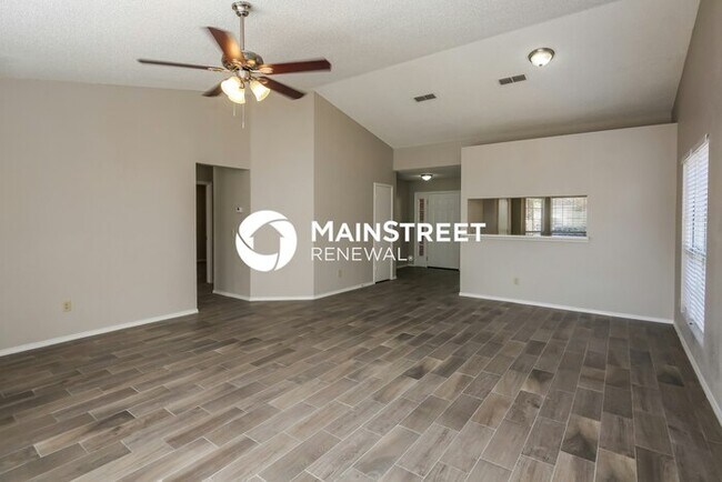 Foto del edificio - 3 Bedroom Pet-Friendly Home in Watauga, TX with Main Street Renewal