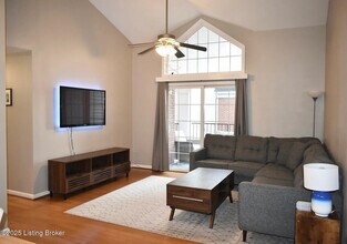 Building Photo - 1110 Westlynne Place