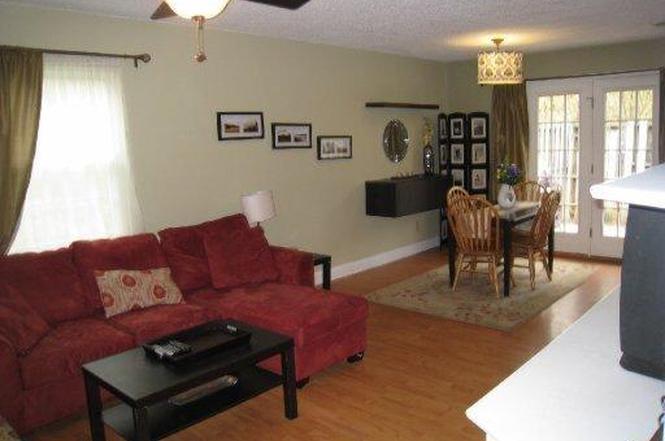 Foto principal - 3200 Trace Ct