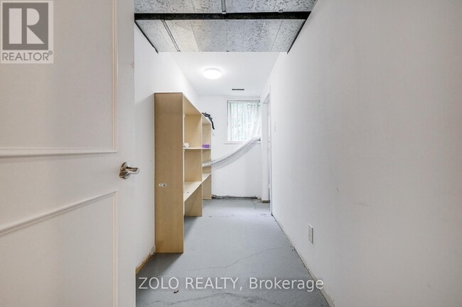 Building Photo - 62 Julia St