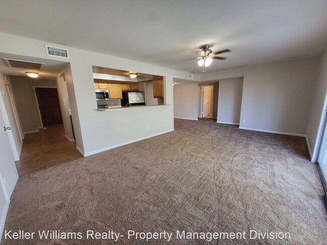Building Photo - 4 br, 2 bath House - 3719 S. Elm Street 21...
