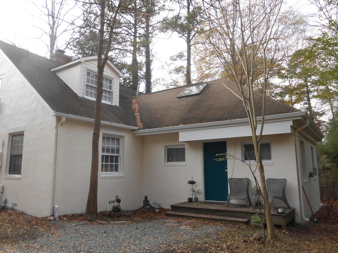 Foto principal - 212 Barclay Rd