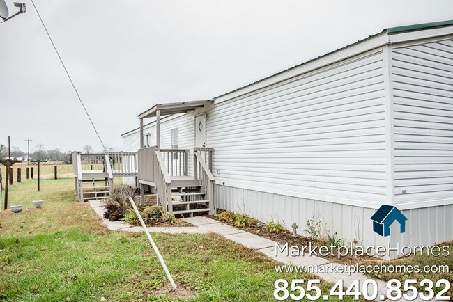 Building Photo - 358 Buzzard Roost Rd