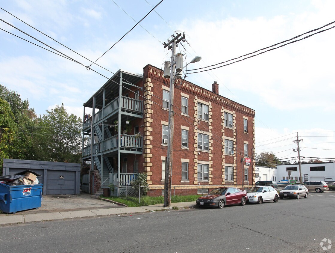 1475 Dwight St, Holyoke, MA 01040 Apartments in Holyoke, MA