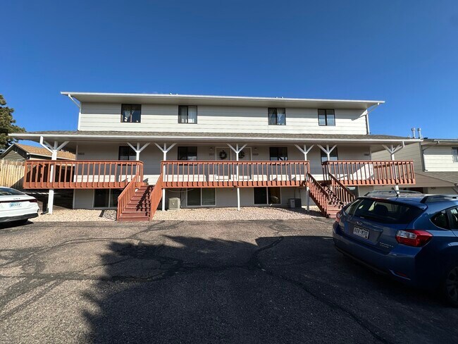 Foto del edificio - 5507 Fiesta Ln