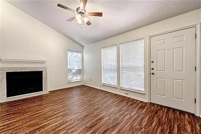 Building Photo - 1473 Meadowood Village Dr
